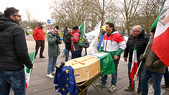 3000 фермери обсадиха Европейския парламент заради Меркосур (СНИМКИ)