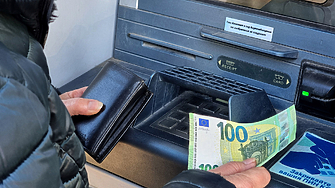Такси, лимити при теглене, декларации за произход на средствата: омбудсманът срещу банките