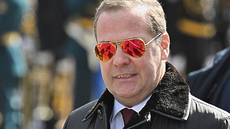 Медведев: Гренландия може да гласува да се присъедини към Русия, ако Тръмп не побърза