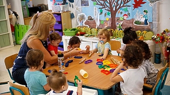 Недостиг на медсестри може да затвори 2232 яслени места в София