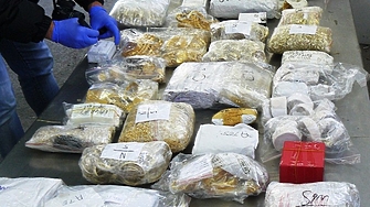 Трима са задържани за "филмов" обир на злато на стойност 340 000 лв