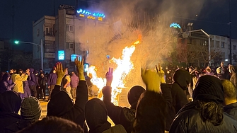 Най-малко 7000 протестиращи срещу иранския режим - убити 