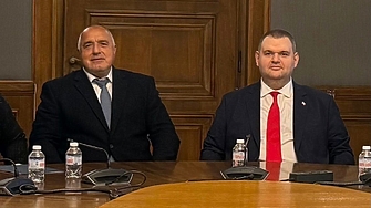 ДЕНЯТ В НЯКОЛКО РЕДА: Българските кучи синове на Тръмп