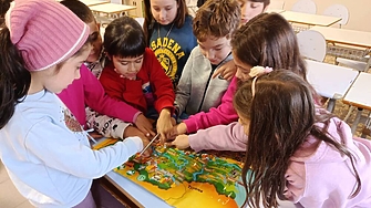 Корупция, политическа криза, нисък стандарт: все едно се оплаквам на човек без два крака, че съм се порязала