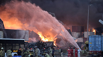 Израел атакува пристанищен град в южната част на Иран