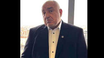 Какво тук значи някаква си истина?