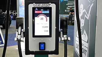 Подписаха 6 договора за бързи зарядни за ел.коли - вижте къде ще са