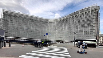 Полиция обискира офиси на Европейската комисия в Брюксел