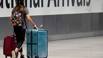 Европа отваря вратата за таланти и проверява всички нелегални мигранти