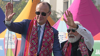 Как Тръмп прави Азия все по-велика, а Америка - все по-сама