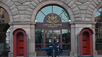 Президентът Илияна Йотова започва утре консултации с ГЕРБ и ПП-ДБ