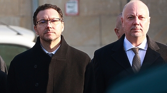 Викат Митов в парламента заради "Петрохан" - той в отпуск