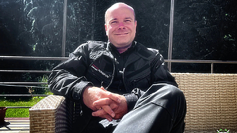 Полицията за тройното убийство: Има мотиви на секта