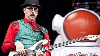 Соната за бас и... бас! Лудите Primus с гост Маркъс Милър (ВИДЕО)