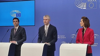 Благомир Коцев скептичен към външната политика на Радев