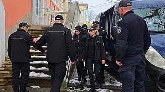 "Царицата на мъченията" на животни временно става "царицата на ареста"