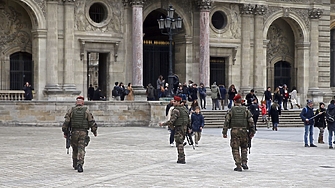 Директорката на Лувъра подаде оставка