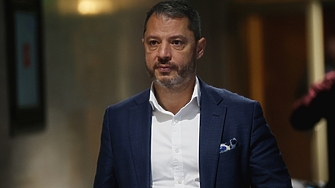 ДЕНЯТ В НЯКОЛКО РЕДА: Тука има - тука нЕма Делян Добрев