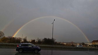 Снегът се завръща замалко, но зимата си отива