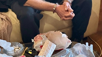 ГДБОП задържа трафиканти на плът. Били пълни с наркотици и оръжия