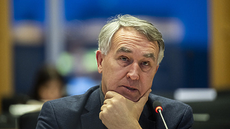 Ако не санкционираме Русия, тя ще отвори вратата на дома ви