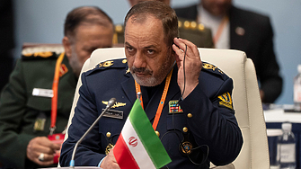 Военният министър и командирът на гвардейците в Иран са убити