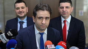 "Бомба, която да гръмне при служебния кабинет." ПП-ДБ поиска оставката на шефката на ВиК холдинга