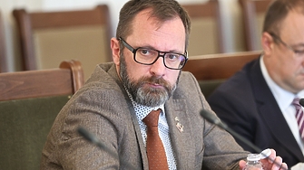 Отстранен е шефът на АПИ Йордан Вълчев