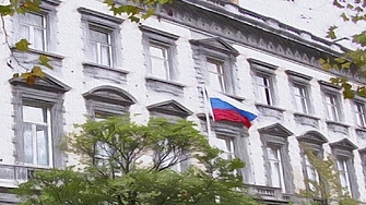 ЕС намалява до 40 служителите в руската мисия