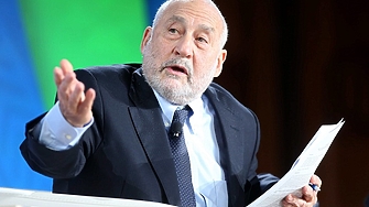 Нобеловият лауреат Джоузеф Стиглиц остро критикува икономическата политика на Тръмп