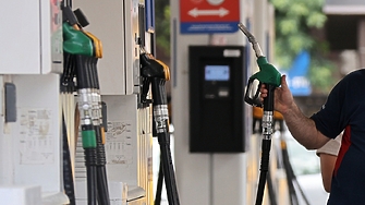 С 8-9 цента за седмица - горивата у нас продължават да поскъпват