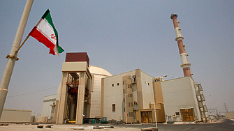 Снаряд падна близо до иранската АЕЦ