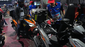 В Гърция написаха акт за €22 000 на моторист, "поиграл" на гоненица с полицията 