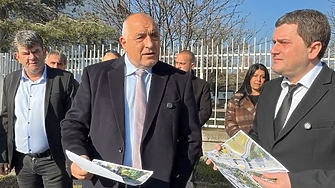 Бойко Борисов в Перник: Язовир, салони, театър – това е моделът „ГЕРБ“. За модел „Борисов-Пеевски“ не знам