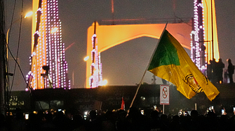 Военна база с US дипломати, близо до летището в Багдад, беше ударена с ракети и дронове