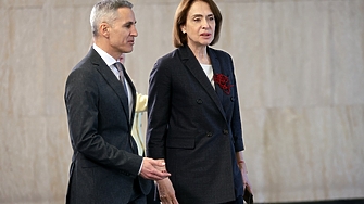 Правителството праща на КС Борда за мир на Тръмп