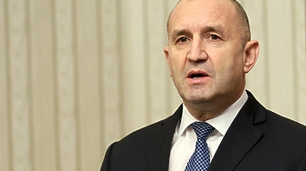 Направи си сам: странният експеримент с партията на Радев