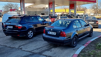 Зам.-министърът на финансите: България има бензин, газьол и керосин за повече от 90 дни