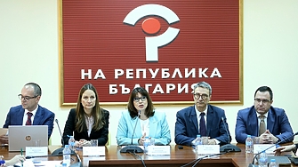 Рязък скок на сигналите за цените на тока при омбудсмана. Какво обясняват енергодружествата?