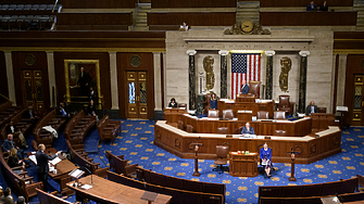 Тръмп ще продължи да бомбардира Иран след неуспешен опит на демократите да го спрат