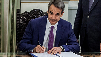 Гърция се готви да забрани социалните мрежи за деца под 15-годишна възраст