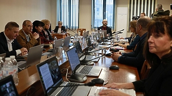 ВСС опита да спре министъра да говори на заседания, той отвърна с 5 решения на КС