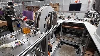 Разбиха нелегална фабрика за цигари - двама задържани, 11 тона тютюн иззет