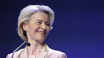 Фон дер Лайен чака само 17 минути, за да коментира вота в Унгария