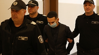 20 г. затвор за младежа, който се вряза в автобус с колата си със 163 км/ч