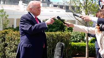 US флотът е стрелял по ирански кораб и е поел контрола над него, съобщи Тръмп