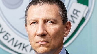 Сарафов депозира оставка. Отдавна го решил, но чакал да мине... политическата криза