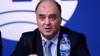 "Културата се тресе." Слухове за сливания, петиция Найден Тодоров да остане министър, той - "това не е правилният път""