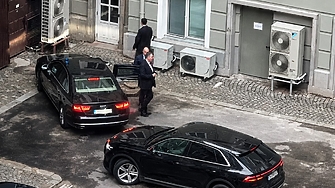 ДЕНЯТ В НЯКОЛКО РЕДА: Още жега за Борисов и Пеевски