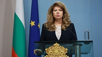 Йотова прави за ден консултациите за съставяне на правителство